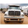 Image 5 : 2005 INTERNATIONAL 7600 Roll Off Truck