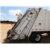 Image 12 : 2004 INTERNATIONAL 4300 Garbage / Sanitation Truck
