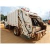 Image 2 : 2004 INTERNATIONAL 4300 Garbage / Sanitation Truck