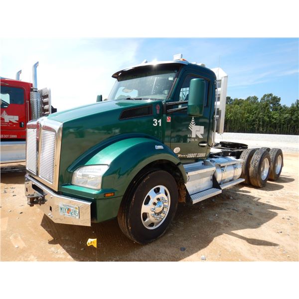 2015 KENWORTH T880 Day Cab Truck