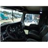 Image 11 : 2014 KENWORTH T800 Day Cab Truck