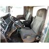 Image 16 : 2012 KENWORTH T800 Day Cab Truck