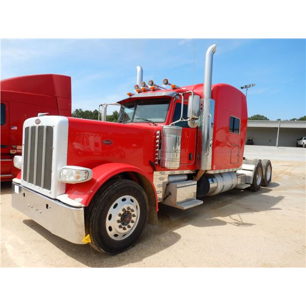 2016 PETERBILT 389 Sleeper Truck