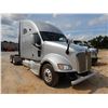 Image 4 : 2012 KENWORTH T700 Sleeper Truck