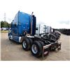 Image 2 : 2015 PETERBILT 587 Sleeper Truck