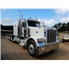 Image 4 : 2010 PETERBILT 388 Sleeper Truck