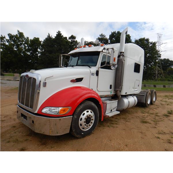 2008 PETERBILT 386 Sleeper Truck