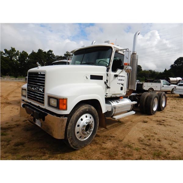 2006 MACK CHN613 Day Cab Truck