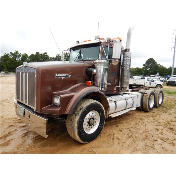 1997 KENWORTH T800 Day Cab Truck