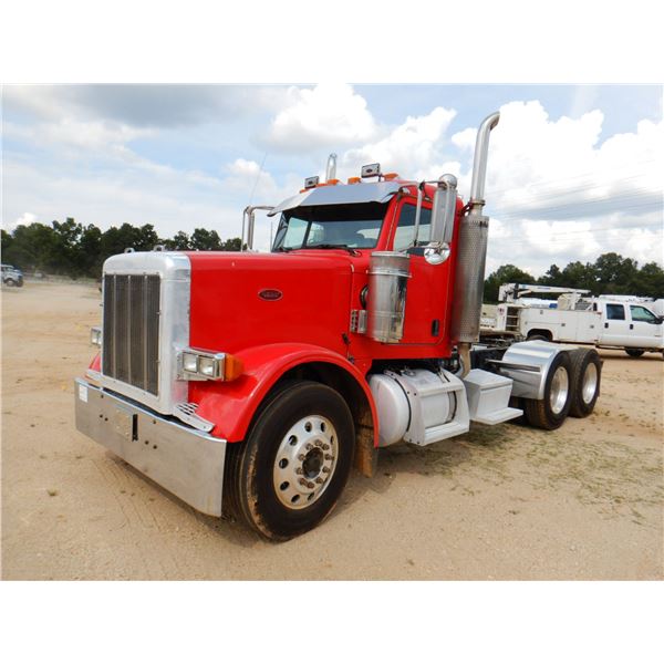 2005 PETERBILT 378 Day Cab Truck