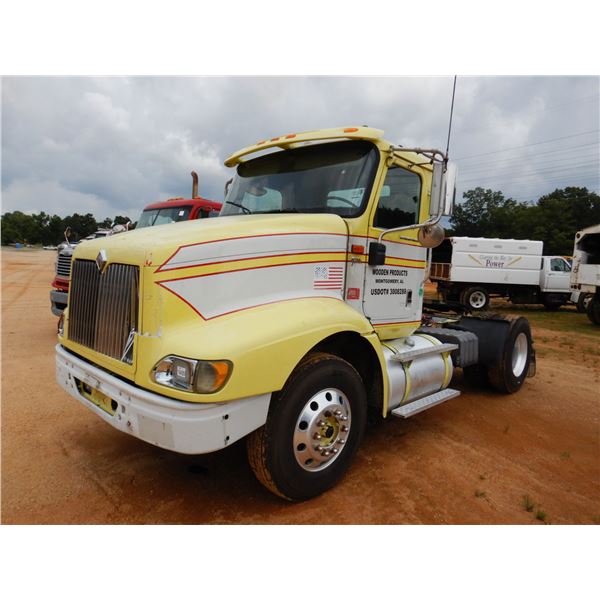 2004 INTERNATIONAL 9200I Day Cab Truck