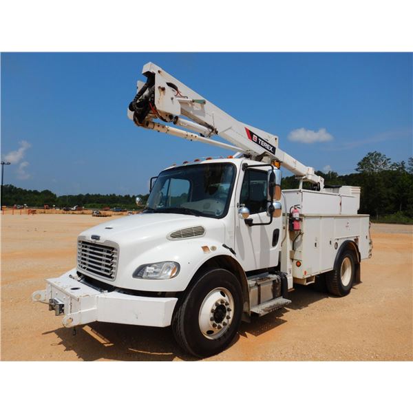 2013 FREIGHTLINER M2 Bucket Truck