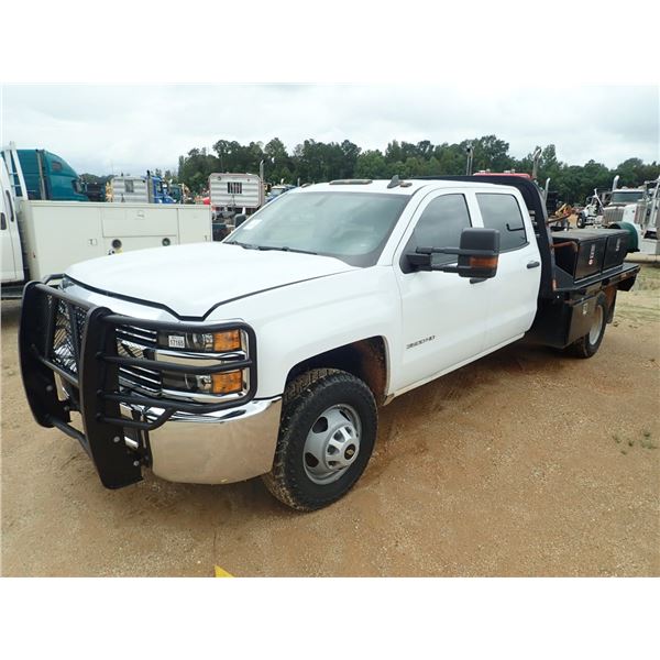 2018 CHEVROLET 3500 HD Flatbed Truck