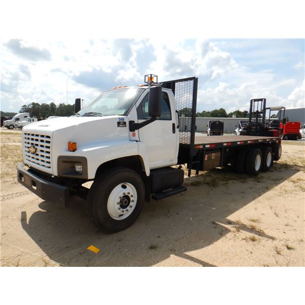 2005 CHEVROLET C8500 Flatbed Truck