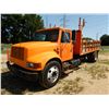 Image 1 : 2000 INTERNATIONAL 4900 Flatbed Truck