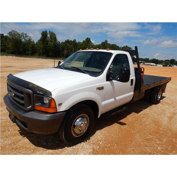 1999 FORD F350 Flatbed Truck
