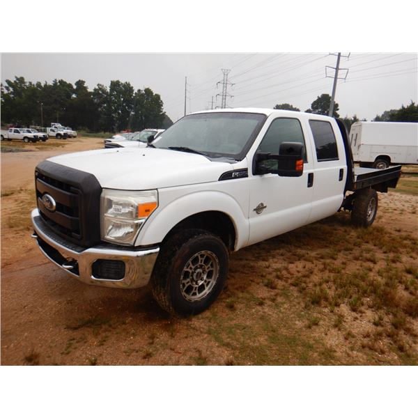 2011 FORD F250 XL Flatbed Truck