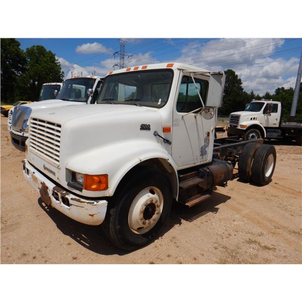 1999 INTERNATIONAL 4700 Cab and Chassis Truck