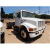 Image 4 : 1999 INTERNATIONAL 4700 Cab and Chassis Truck