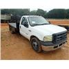 Image 2 : 2006 FORD F350 XL Flatbed Truck