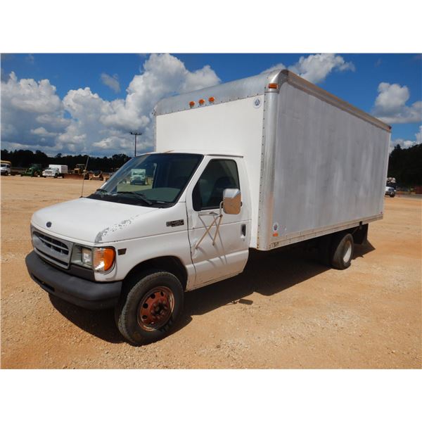 2001 FORD E450 SUPER DUTY Cutaway Cube Van