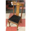 Image 1 : 1920S OAK UPHOLSTERED SIDE CHAIR