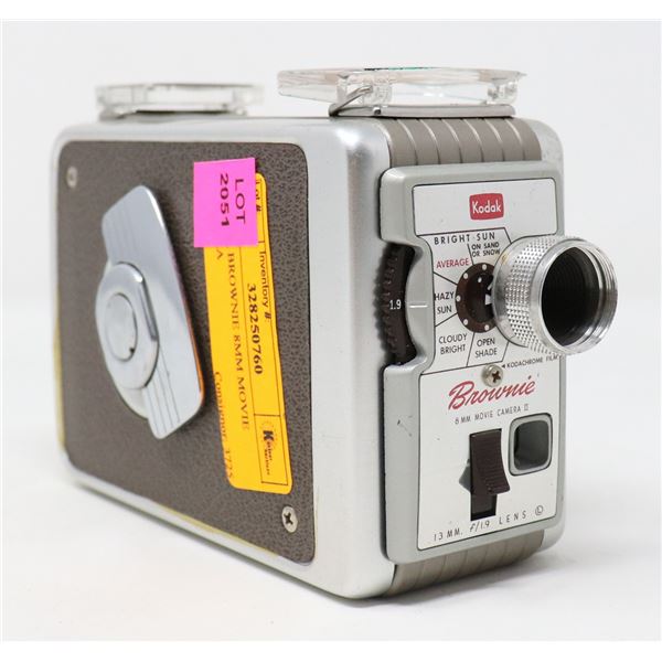 KODAK BROWNIE 8MM MOVIE CAMERA