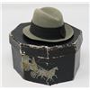 Image 1 : MINIATURE DOBBS SALESMAN SAMPLE HAT WITH BOX