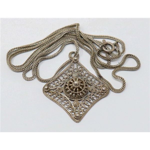 SILVER ORNATE FILIGREE PENDANT AND CHAIN