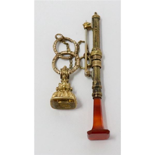 1700S GOLD SEAL W CITRIN AND SCRIBE PEN BROOCH