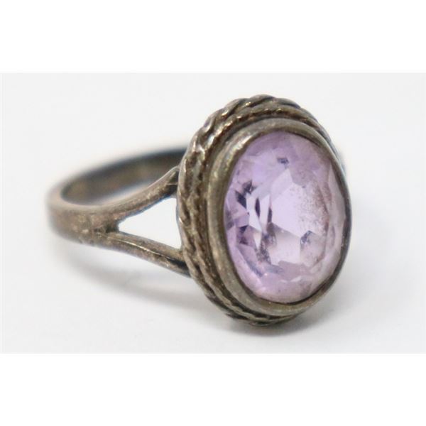 ANTIQUE SILVER RING WITH PINK CUT STONE