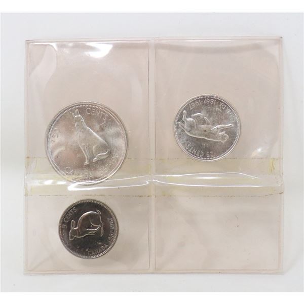 SET OF 3 SILVER 1967 CANADIAN COINS IN HOLDER