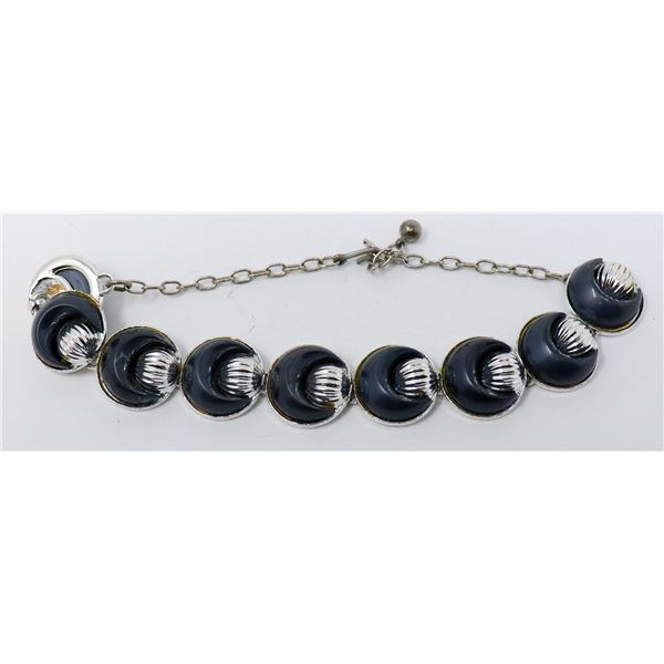 VINTAGE BLACK AND SILVER TONE COSTUME NECKLACE