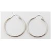 Image 1 : 14K WHITE GOLD HOOP EARRINGS
