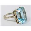 Image 2 : 14K WHITE GOLD BLUE TOPAZ RING