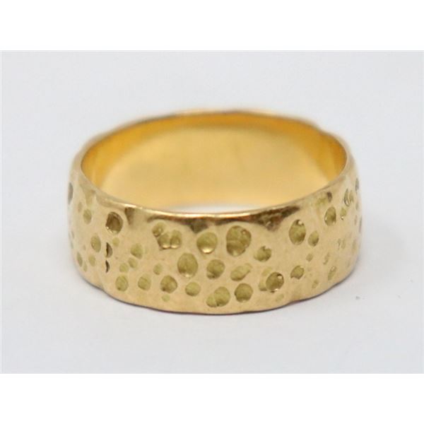 18K GOLD WEDDING BAND
