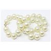 Image 2 : FAUX PEARL BEAD NECKLACE