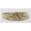 Image 1 : 10K GOLD RING WITH CLEAR STONES