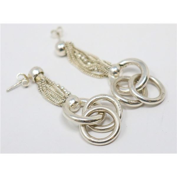 SILVER EARRINGS WITH BRAIDED CHAINS AND RINGS