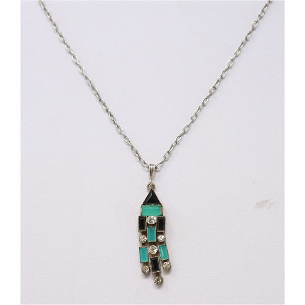 BEADED PENDANT NECKLACE WITH GREEN, BLACK AND
