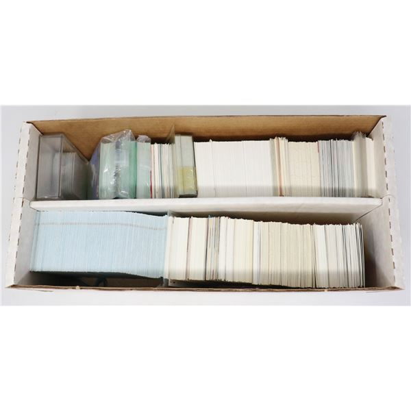 APRROX 1000 VINTAGE SPORTS CARDS