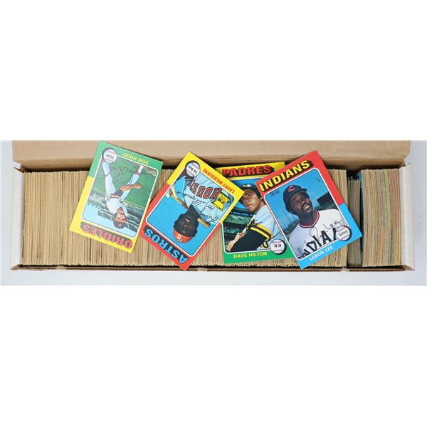 APPROX 800 1970S BASEBALL CARDS