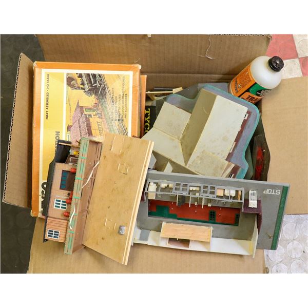 BOX FULL OF HO TRAIN BUILDINGS AND ACCESSORIES