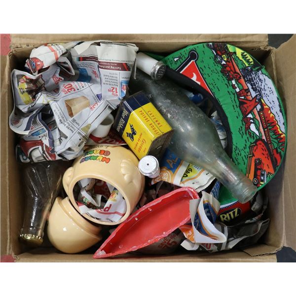 BOX OF ASSORTED VINTAGE COLLECTIBLES