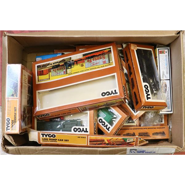 BOX OF ASSORTED VINTAGE HO TRAIN CARS