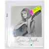 Image 1 : AUTOGRAPHED LIONA BOYD 8X100