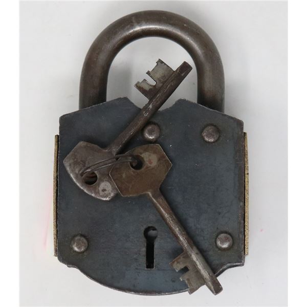 ANTIQUE STYLE PADLOCK WITH KEY