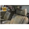 Image 11 : FEATURE LOT: 1977 MERCEDES 450 SLC