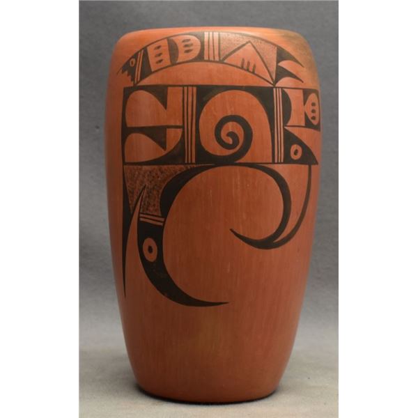 HOPI INDIAN POTTERY VASE (SADIE ADAMS)