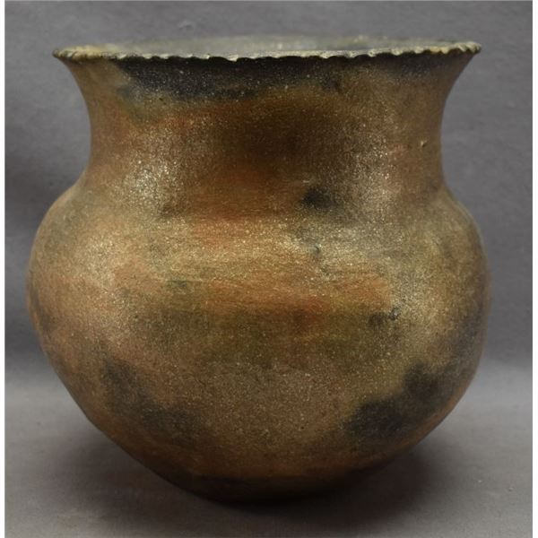 TAOS INDIAN POTTERY OLLA